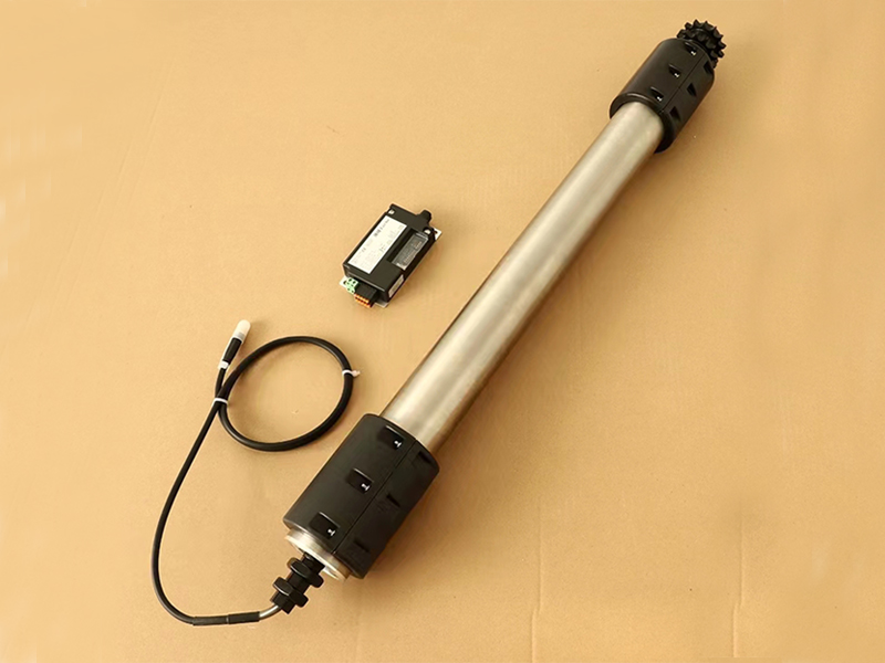 motor driven roller with straight sleeve rouleau motorisé à manchon droit