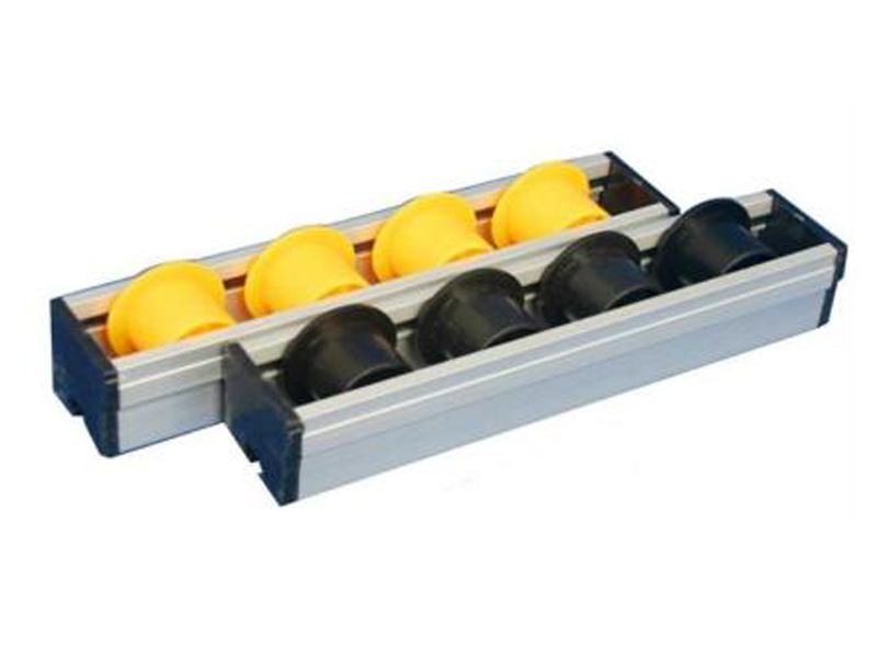 Piste de roue &agrave; flux en aluminium