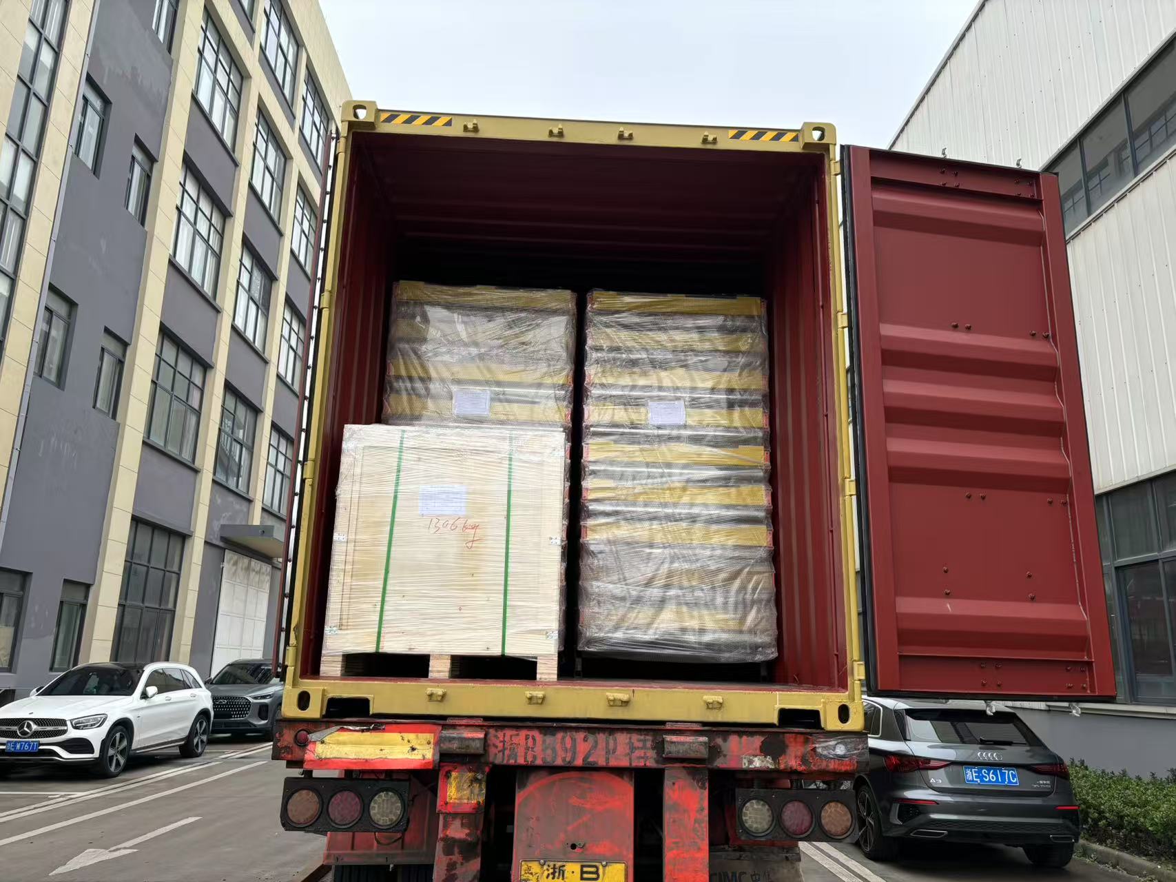 rail de convoyeur &agrave; rouleaux de rayonnage 