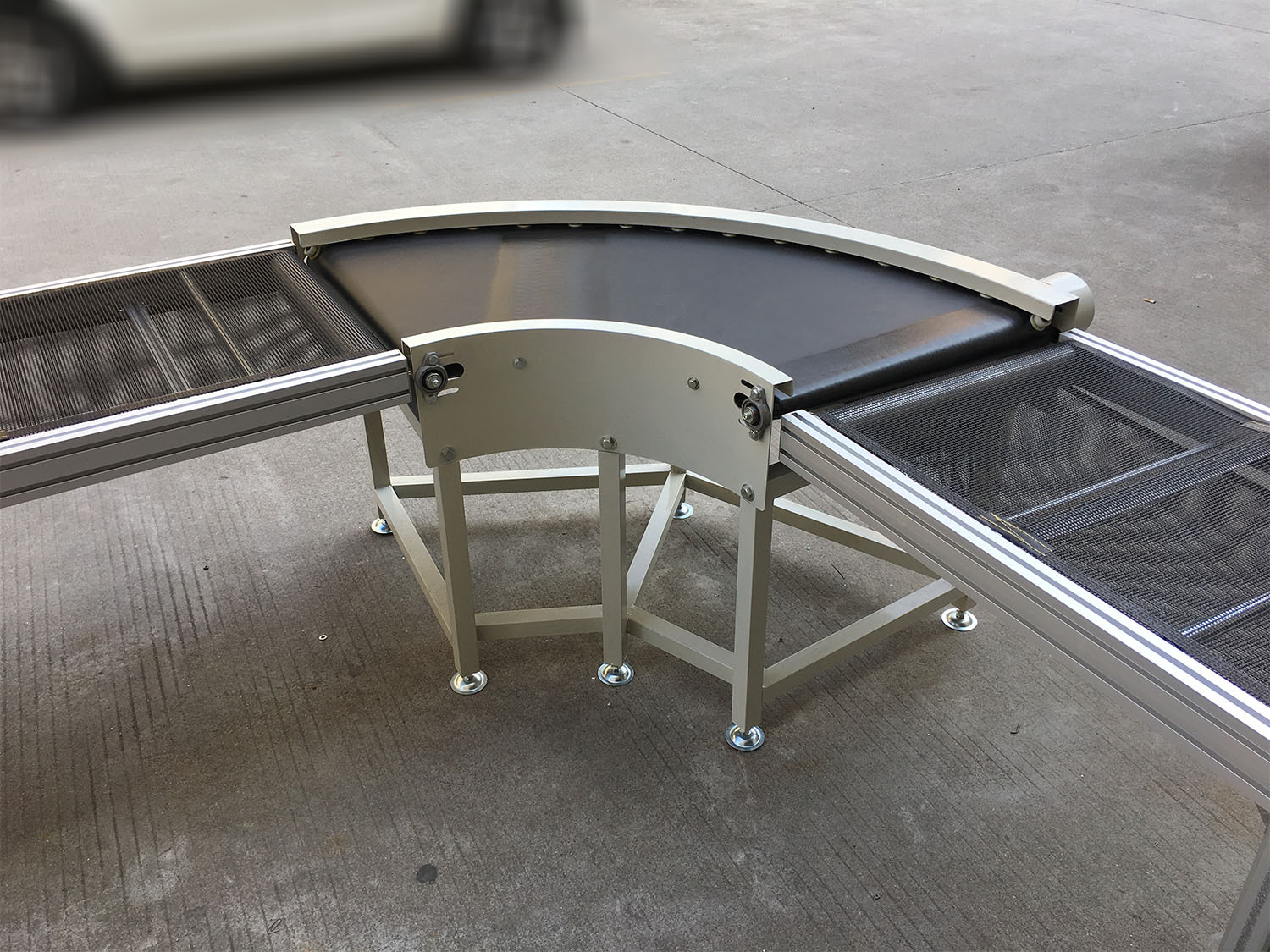 ligne de convoyeur &agrave; courroie