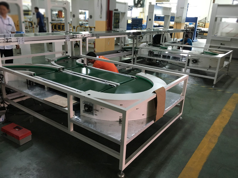 Convoyeur &agrave; bande horizontal