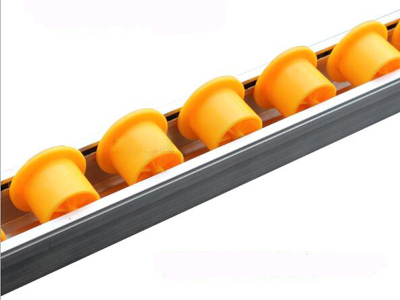 Piste de roue &agrave; flux en aluminium