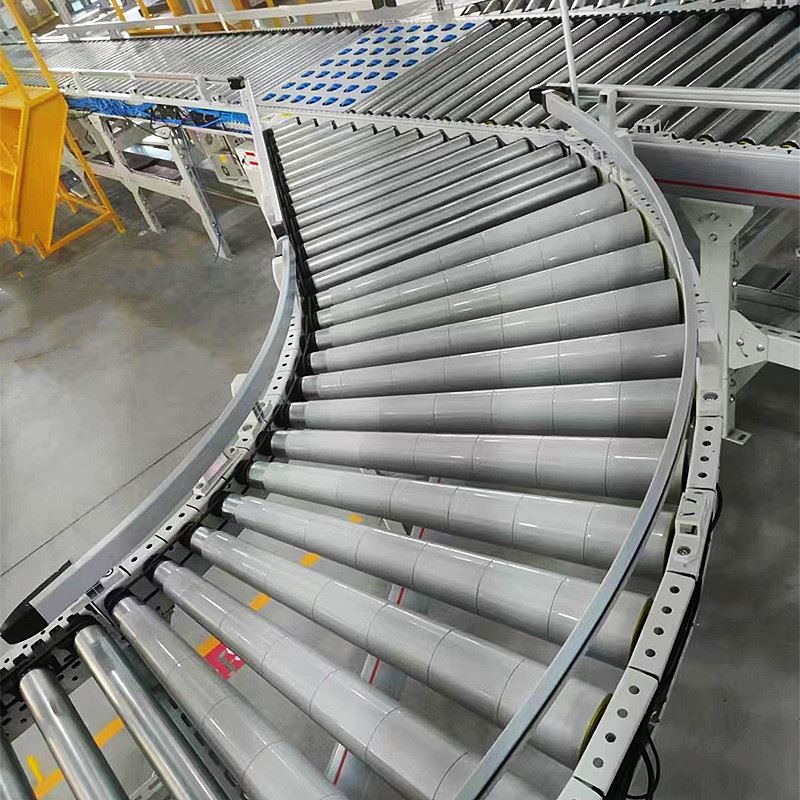 Rouleau effil&eacute; pour convoyeur &agrave; rouleau incurv&eacute;